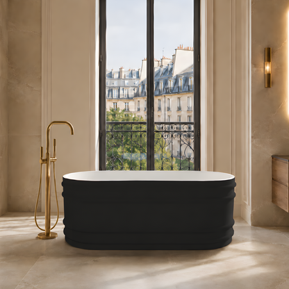 Baignoire îlot ovale 180 x 80 cm noir mat et blanc brillant de style haussmannien dans une salle de bains